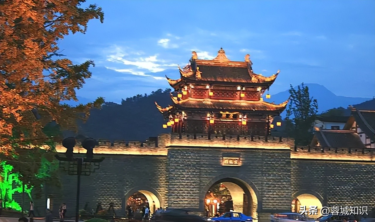 都江堰旅游必去十大景点有哪些,都江堰旅游景点大全最新