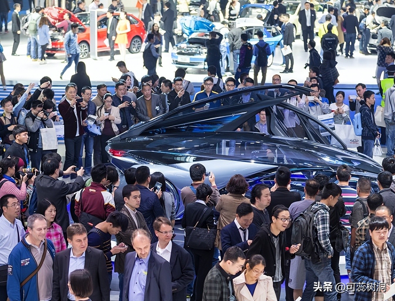 美国对中国芯片最新动态,美国升级中国芯片