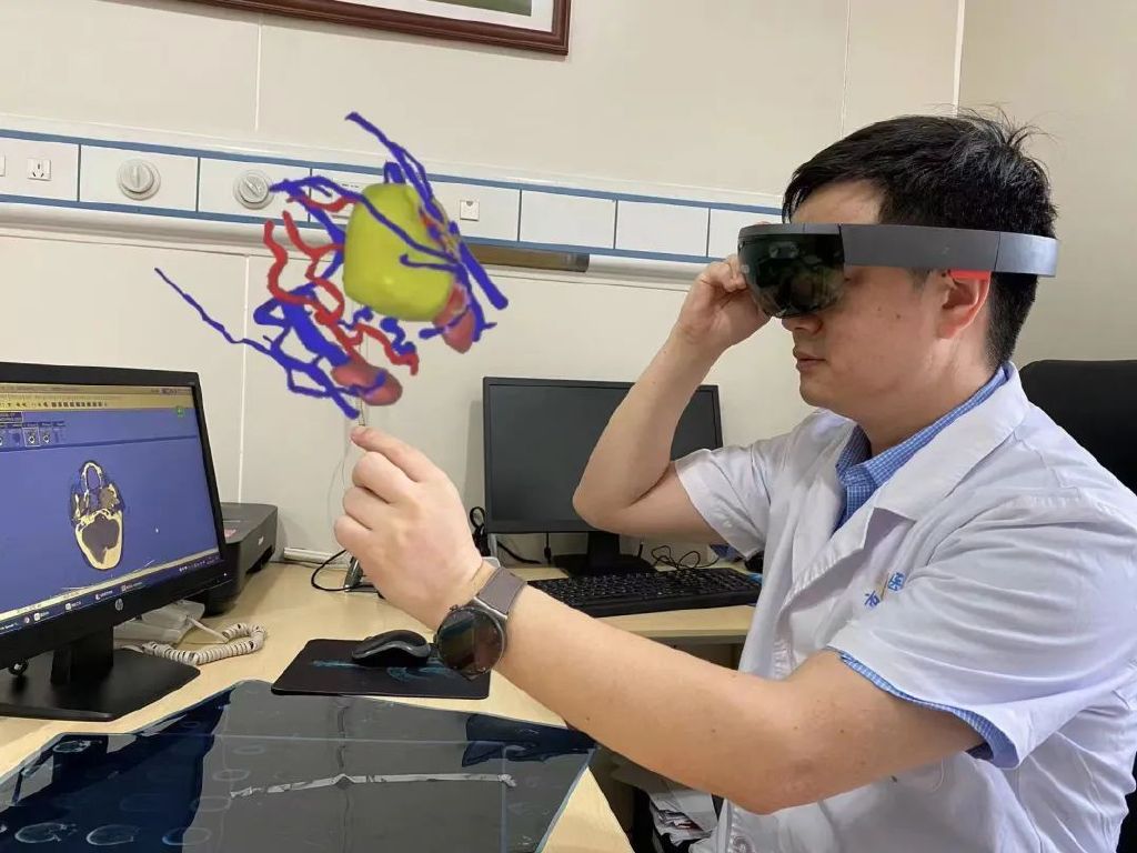 全息影像手术辅助系统技术成熟吗,透视眼手术新技术