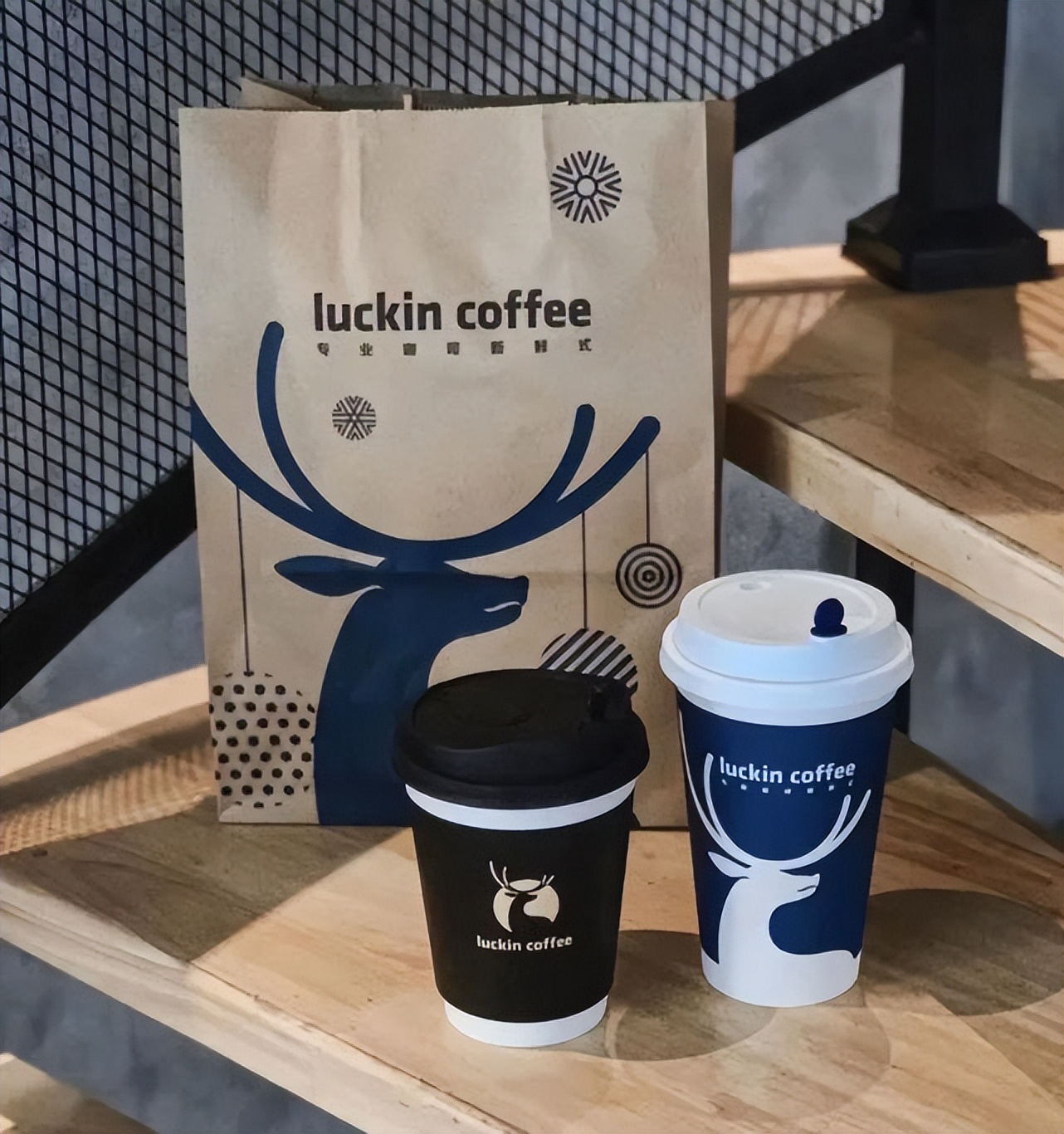 茶饮店里有哪些不能忽视的细节,瑞幸的热饮纸杯可以重复使用吗