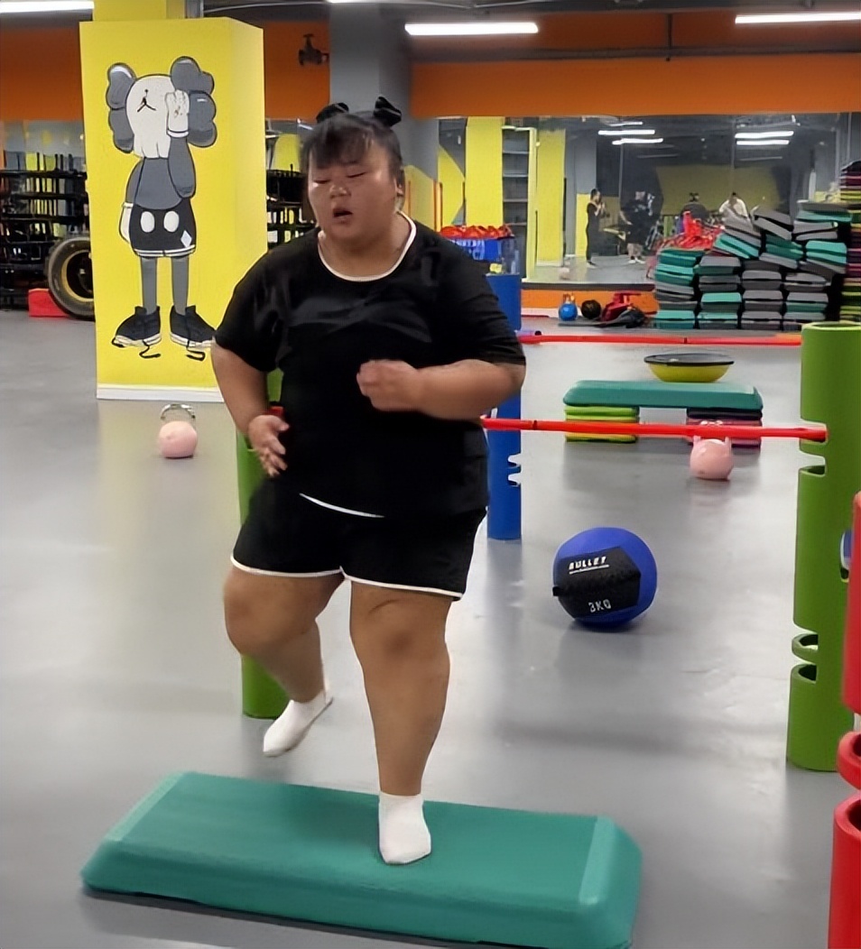 减肥狂人2个月瘦26斤,励志减肥博主锻炼瘦40斤