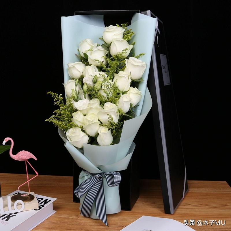 圣诞节送什么花给女生最合适,圣诞节可以送女生花吗