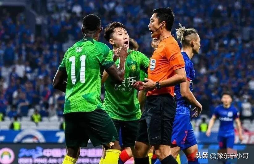 中超裁判马宁进场,中超裁判马宁17年亚冠联赛