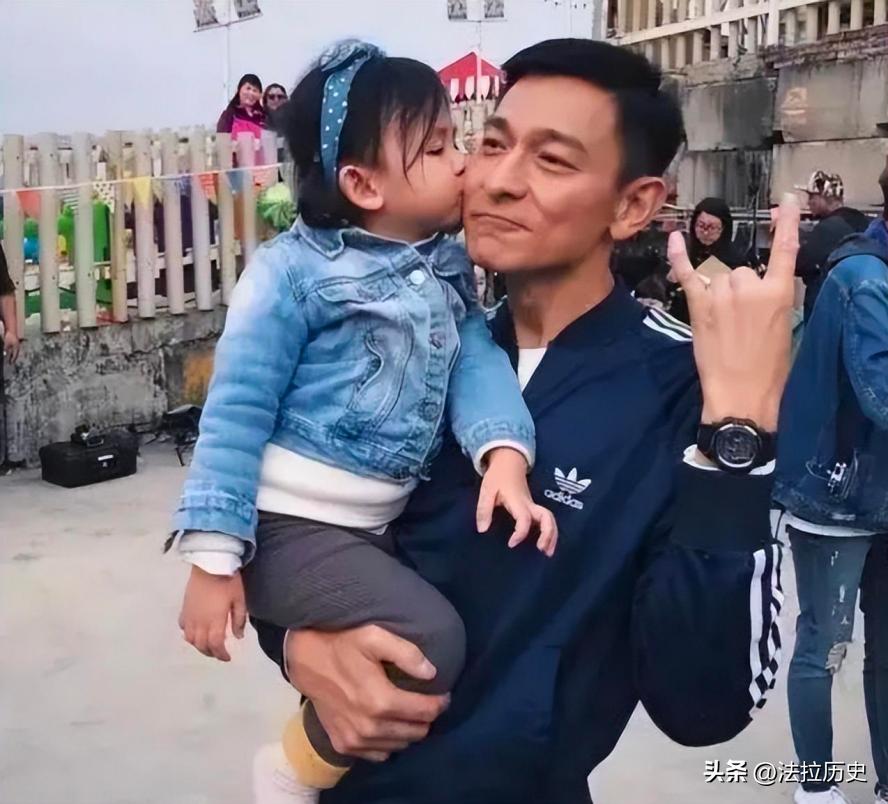 刘德华的女儿刘向蕙竟然这么漂亮,刘德华女儿刘向蕙的个人资料