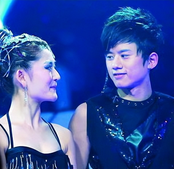 出生在小县城,出生在小县城里