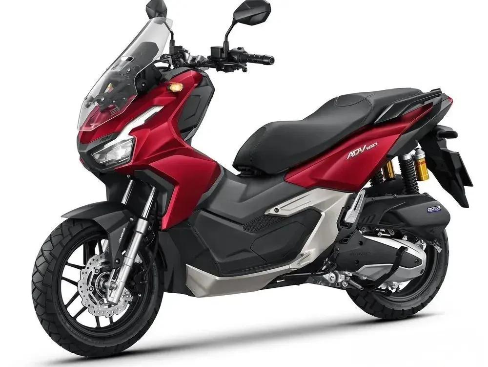 本田pcx160与大阳adv150对比,pcx160和adv160区别