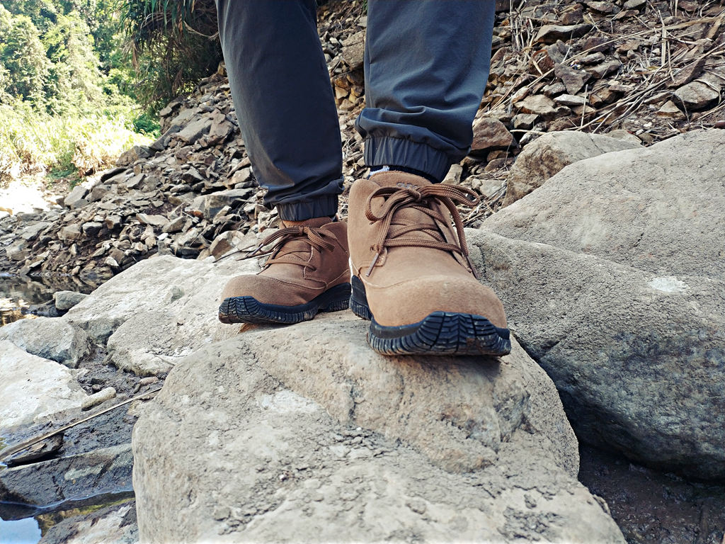 遨游仕l3徒步鞋测评,遨游仕户外鞋m9