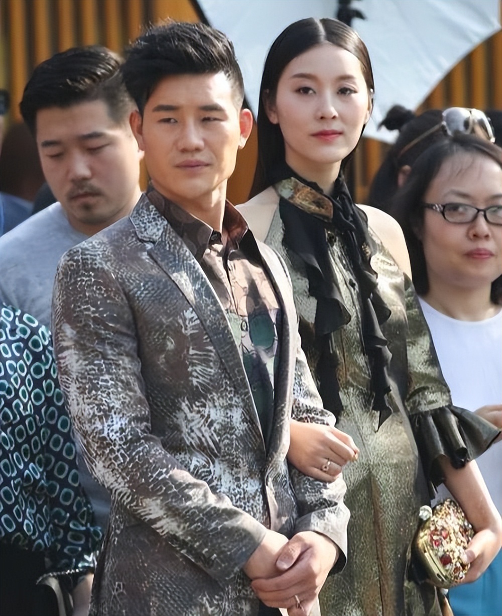 嘎子谢孟伟连麦被骂完整,嘎子谢孟伟被怼合集