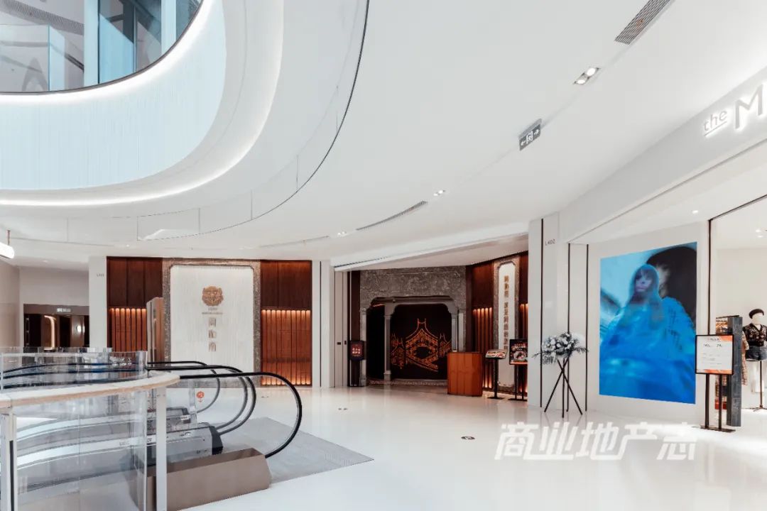 CRR百图斩｜定位重奢的福州万象城开业，榕城商业能级跨上新台阶