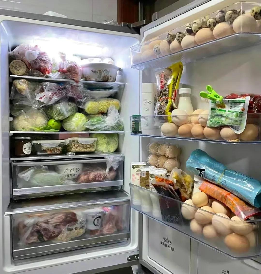 疫情家里囤的物资,疫情期间囤什么物资