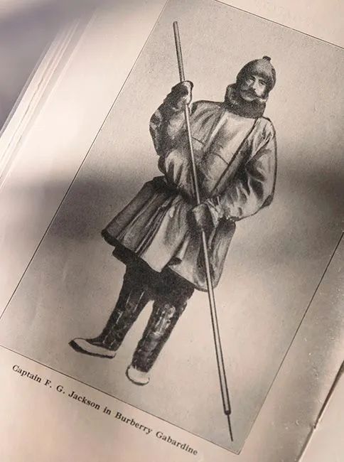 最近burberry风衣,burberry再穿风衣