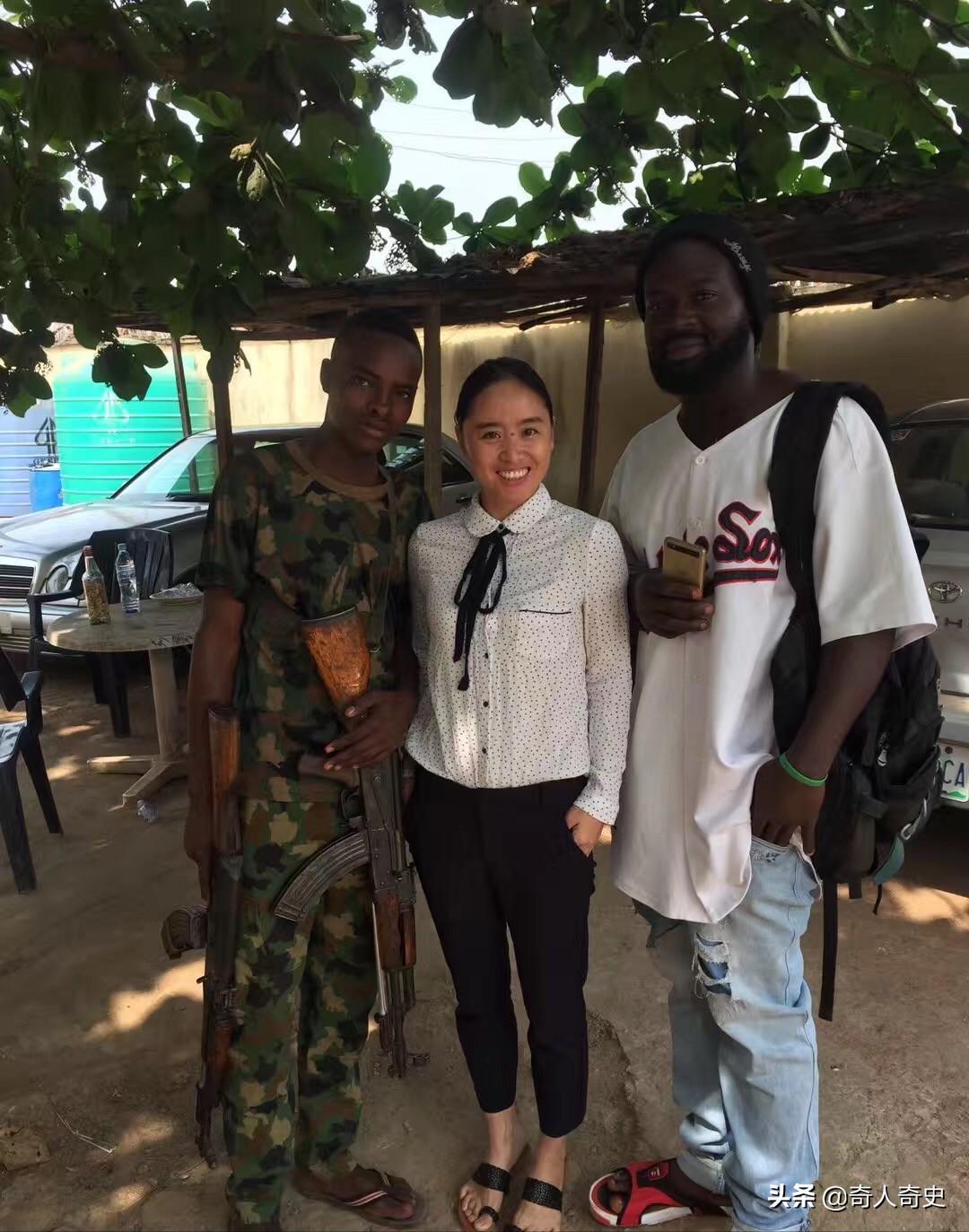 湘妹子的非洲十年：租6个携带枪支的警察做保镖，而今依然在非洲