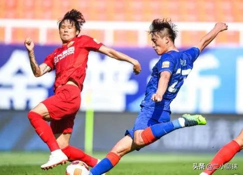 武汉三镇抗议:中国足球“千疮百孔，一地鸡毛”可谓多事之秋。