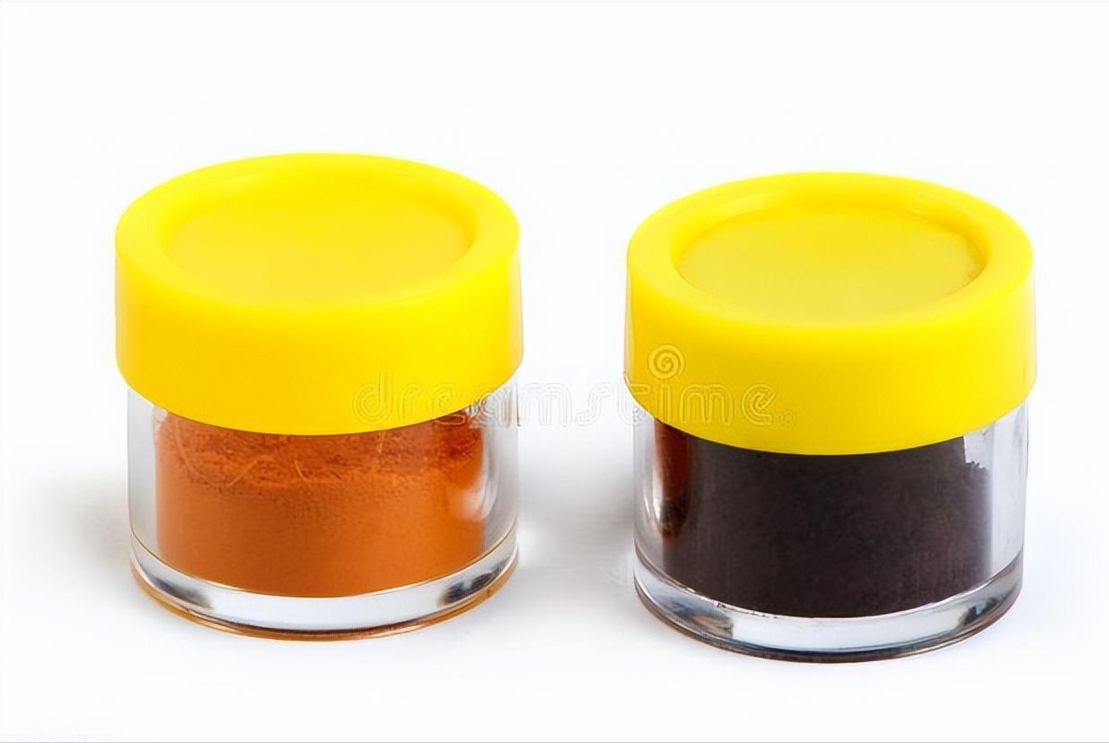 每天涂口红会致癌吗是真的吗,口红有毒的危害