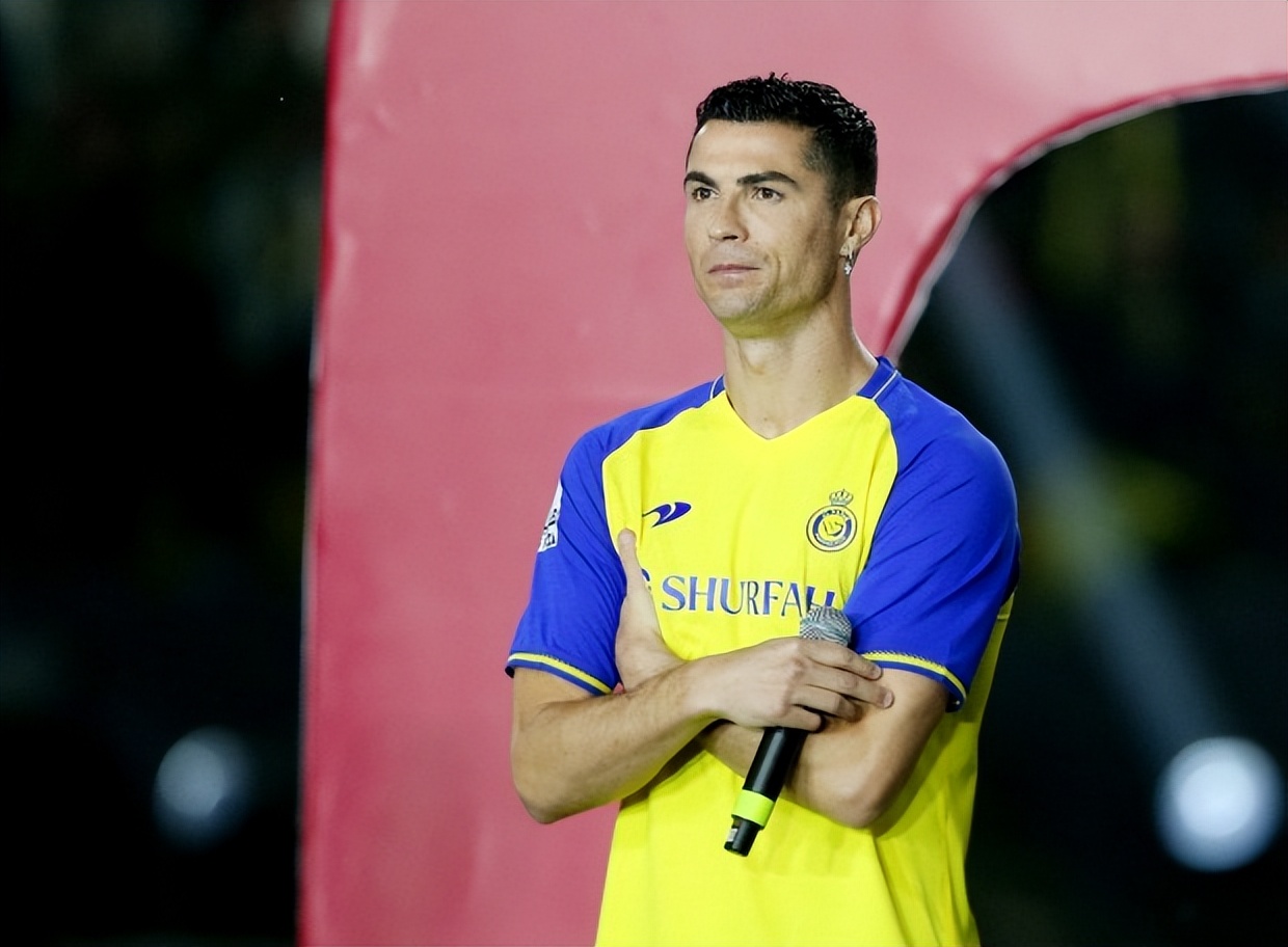 c罗获沙特的奖,c罗1000多万的手表