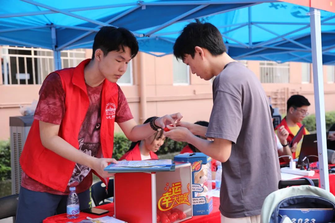 哈工大深圳校区研究生开学,哈工大2021届新生报到