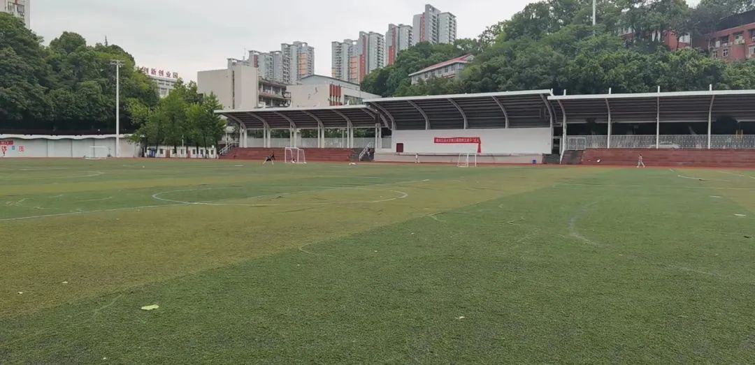高校怎么样提升足球氛围,重庆交通大学足球校队