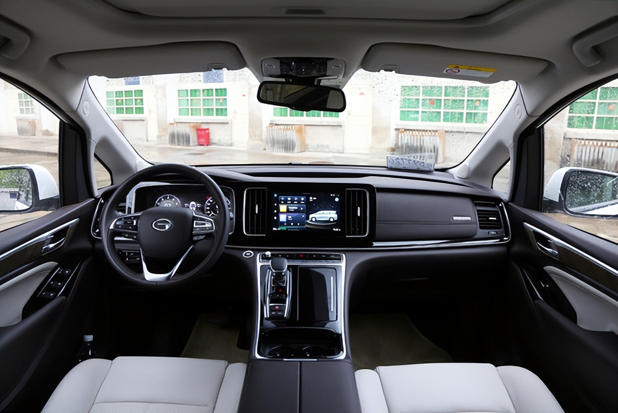 全新传祺m8大师版有白色内饰吗,全新传祺m8大师版