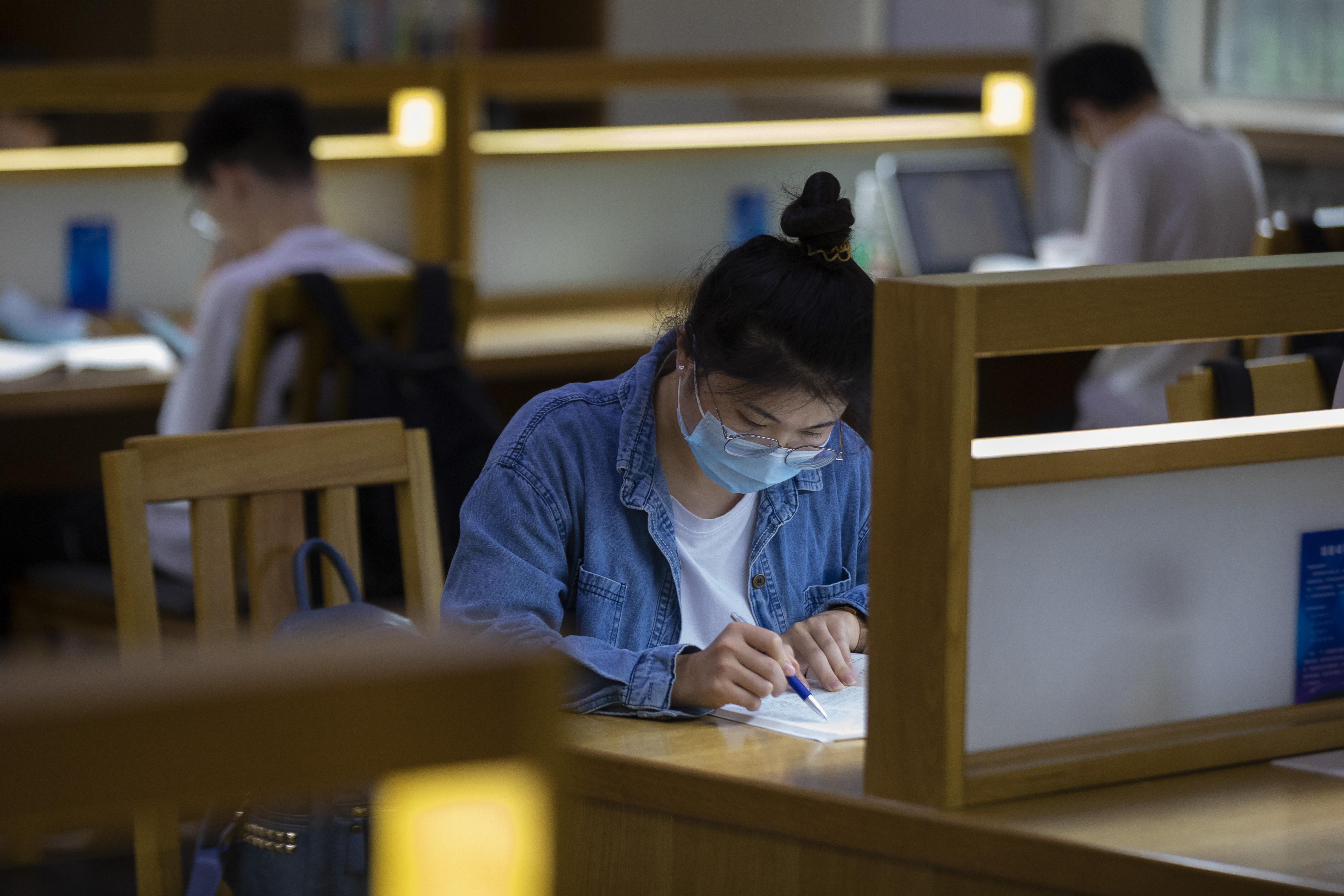 什么样的人教你如何省钱,年轻人怎样学会省钱