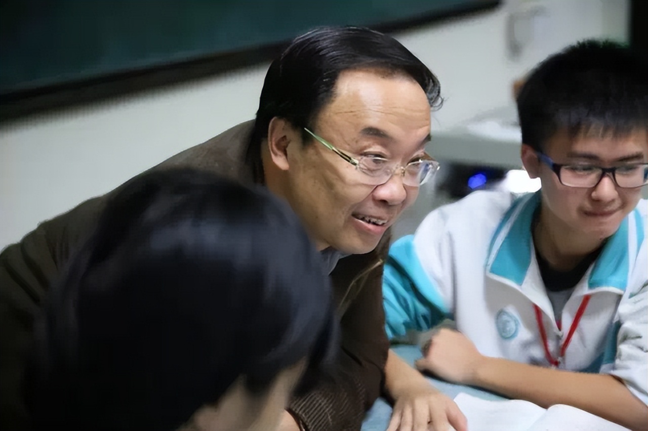 李镇西教育的本色,李镇西最好的教育方式