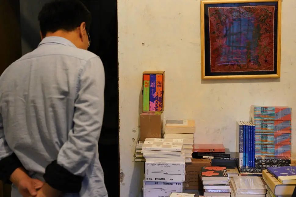 认真做书的乐府，来成都了