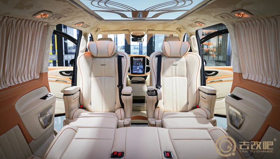 奔驰威霆改米白配宾利黄效果图,威霆改宾利黄内饰