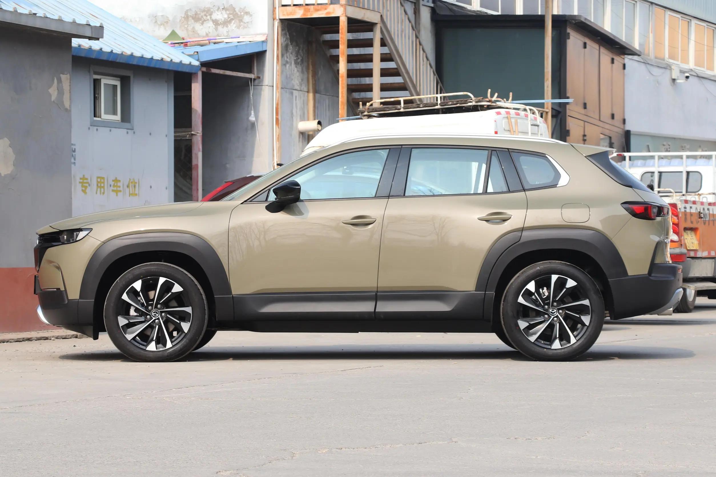 CR-V车主体验马自达CX-50，油耗不高空间大，15.98万起比国产便宜