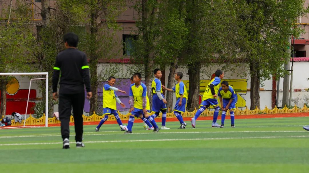 今日赛场比赛直播,今日早场赛事大全