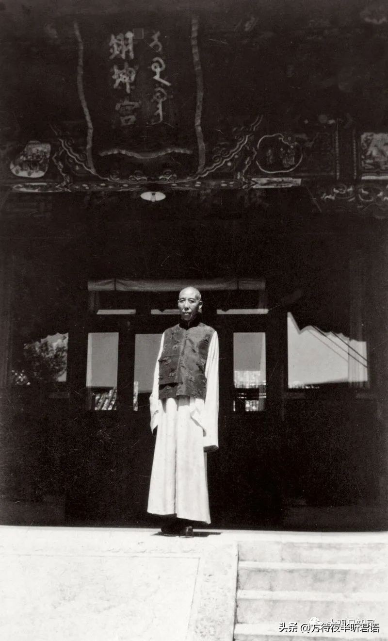 清宫太监真实的老照片,清末老照片离宫的太监