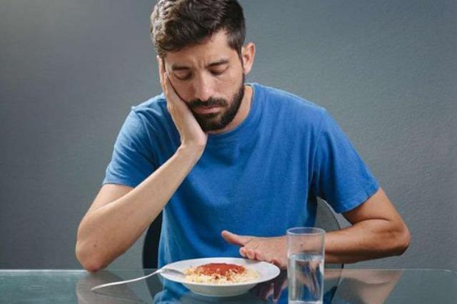 “断食”饿死癌细胞？一项美国研究误导众人，华为前高管因此送命