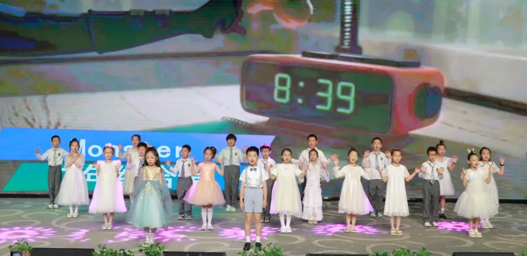 大同市大成双语学校初一18班,大同大成双语学校初一