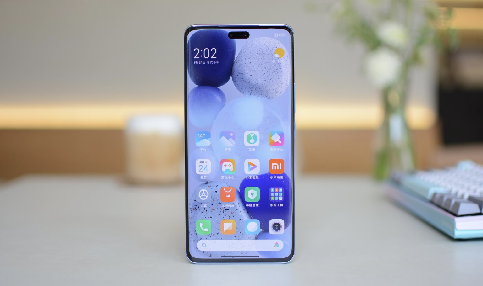 小米首款“灵动岛”手机，双曲面屏+轻薄手感，从2499跌至1989元