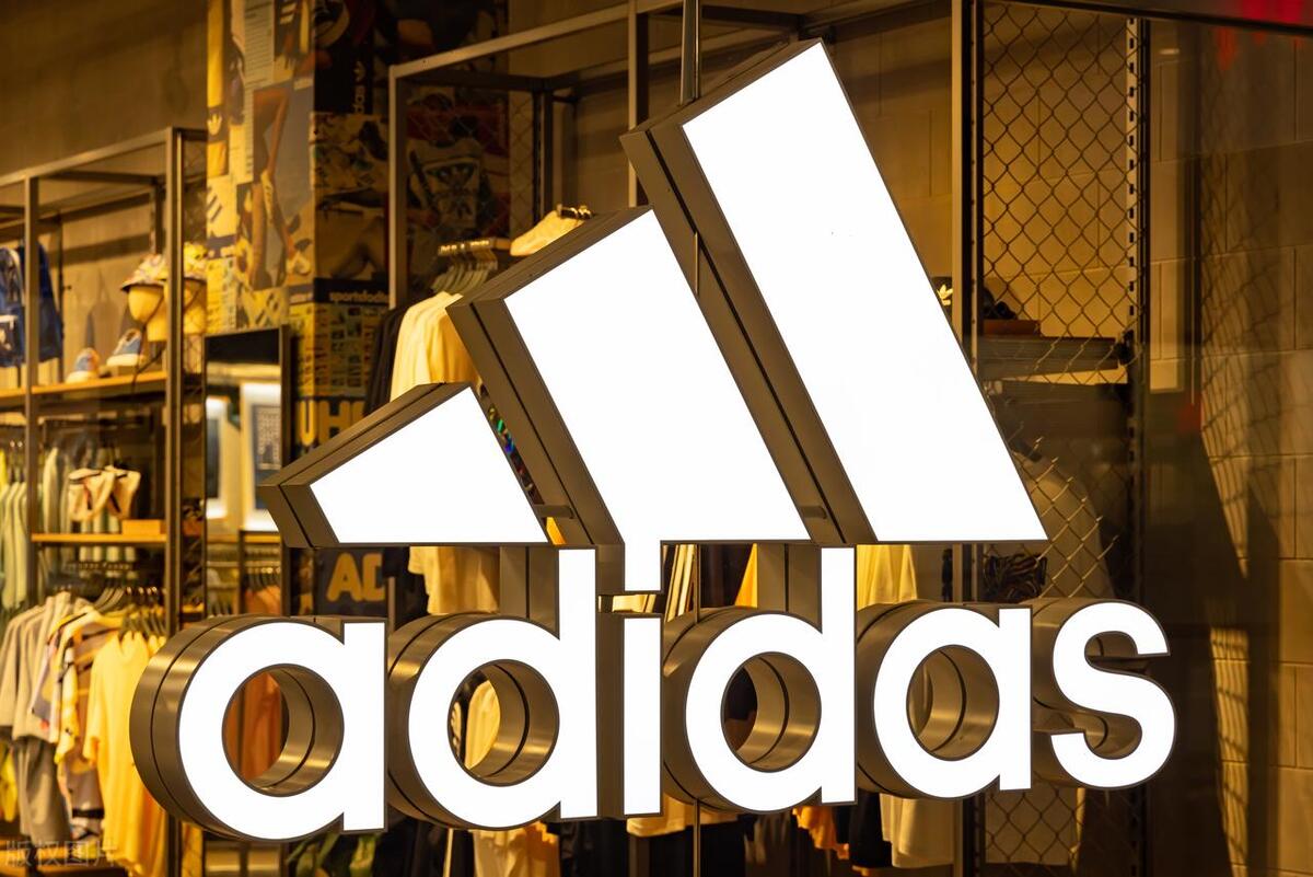 跑鞋品牌什么跑鞋最好穿,跑鞋品牌最好的鞋都是哪些