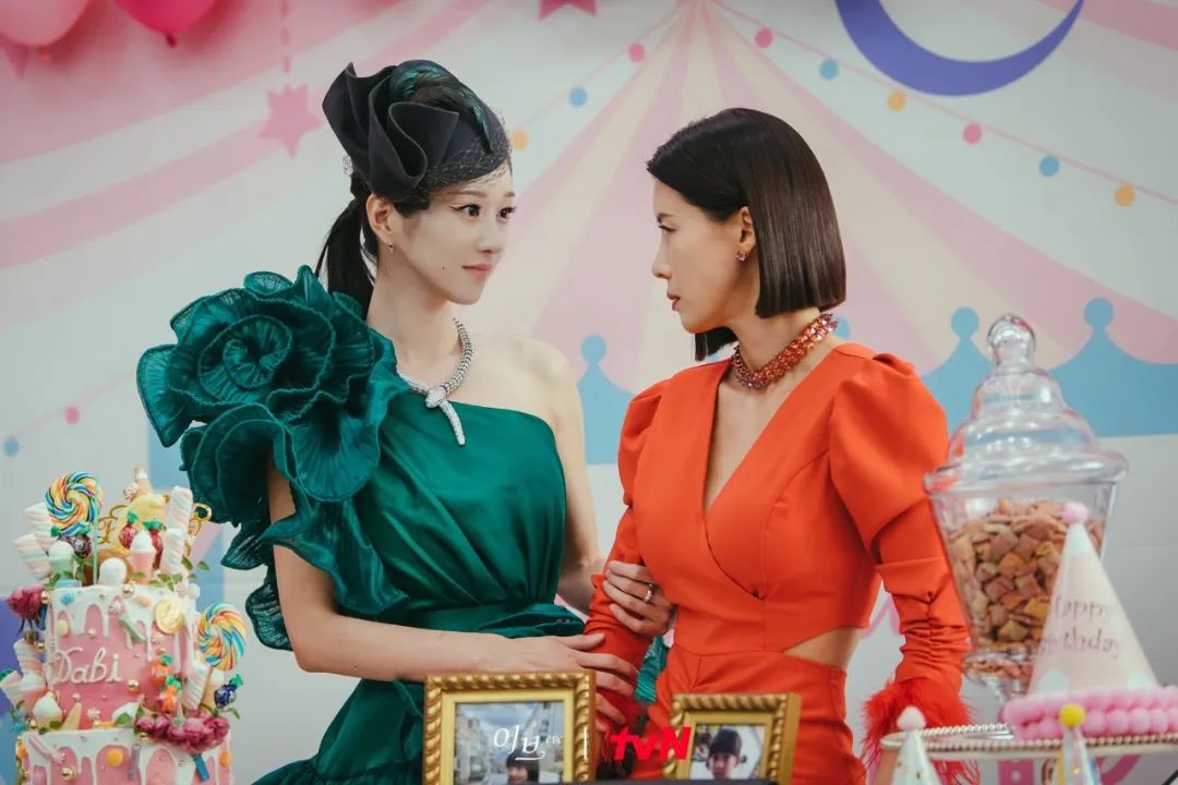 这才是大女主该有的气场,韩剧珠宝