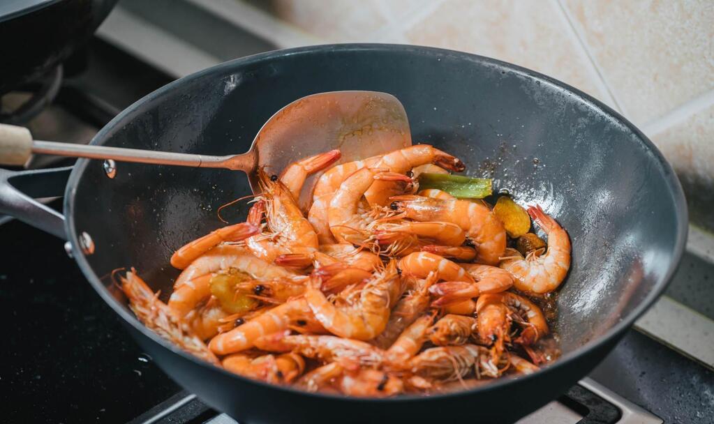 炒菜不生锈，三禾窒氮防锈轻铁锅体验