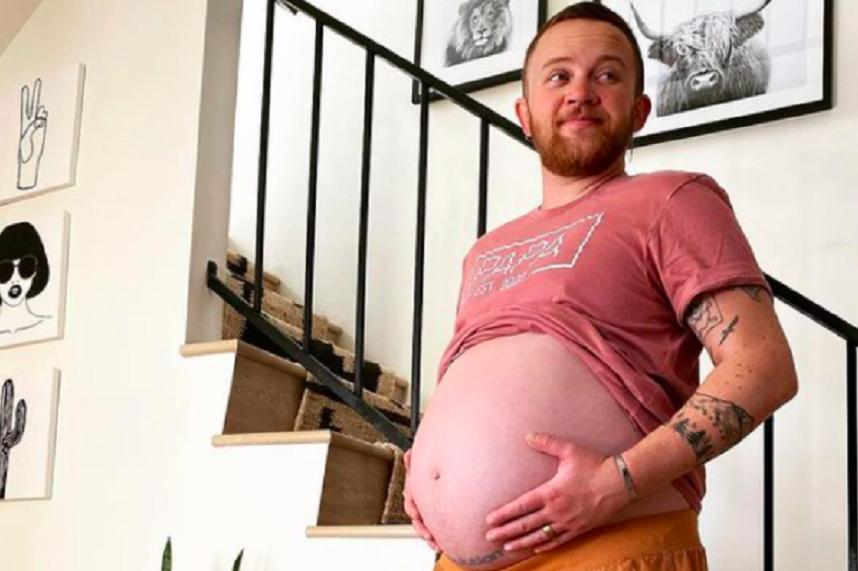 美国男子通过手术生下男孩,美国一男子顺利诞下男婴