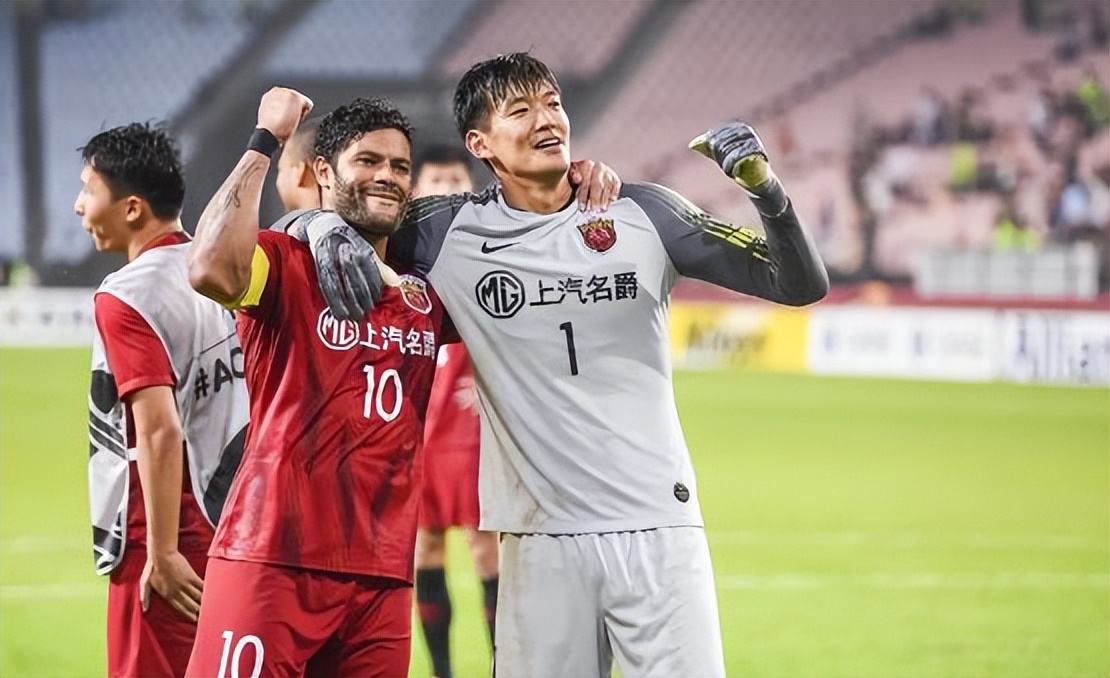 前国字号球队队长下赛季确定驰援上港,曾是郝伟爱将,入选过国足