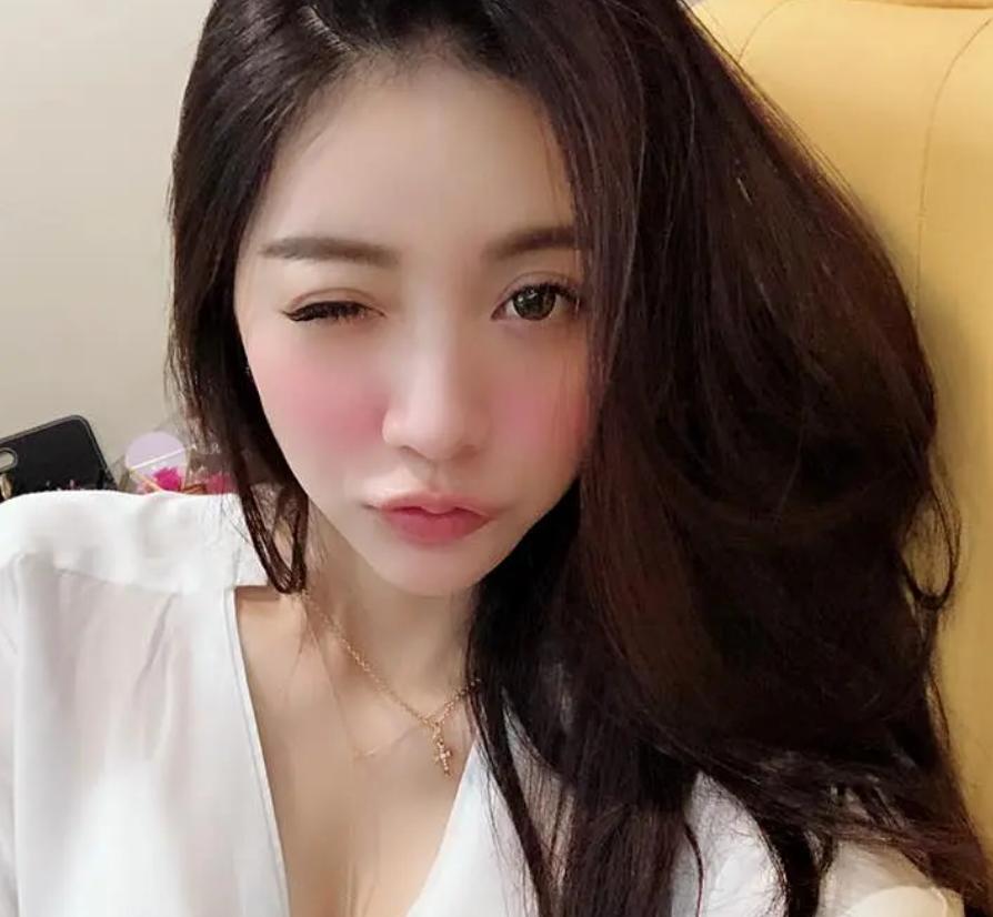 台湾艺人吴亚馨,吴亚馨最新感情消息