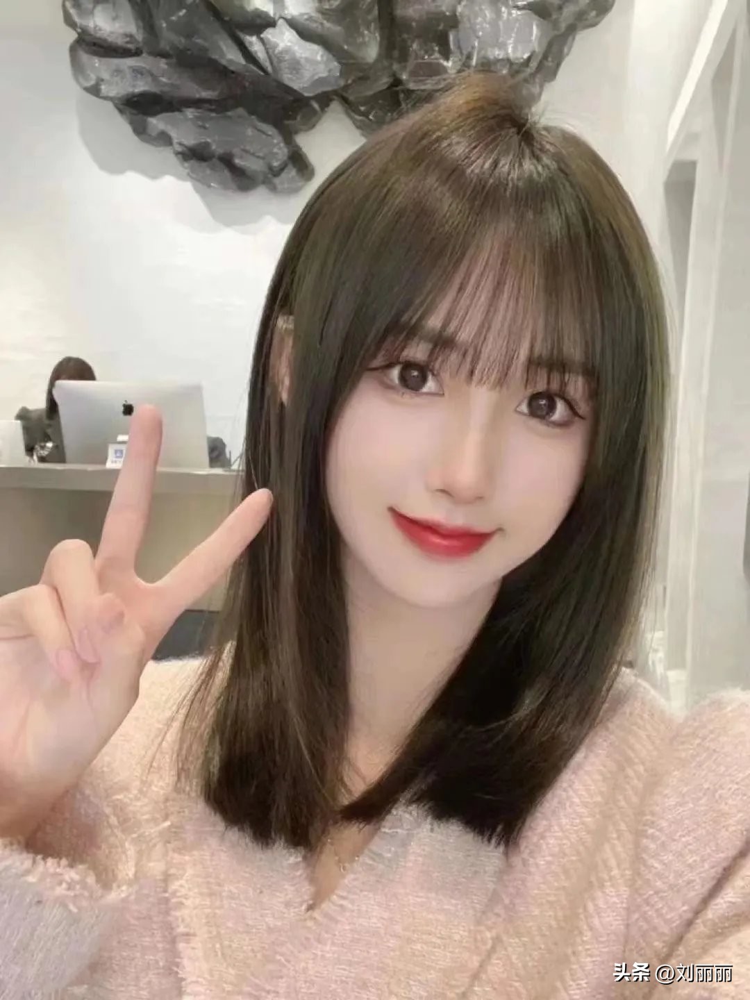 头发造型女中长发最新款,今年流行的头发造型女短发