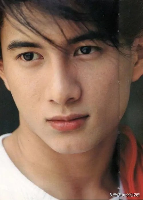 黄宗泽钟汉良同台,钟汉良和黄宗泽谁大