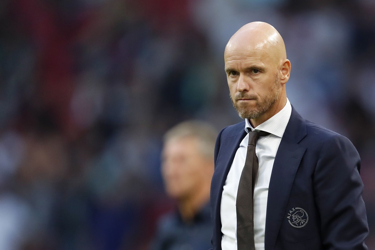 曼联0比2落后切尔西让c罗替补上场,曼联落后三球的情况下逆转热刺