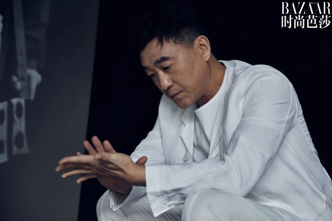 何冰所有的朗读,何冰会一门外语的重要性