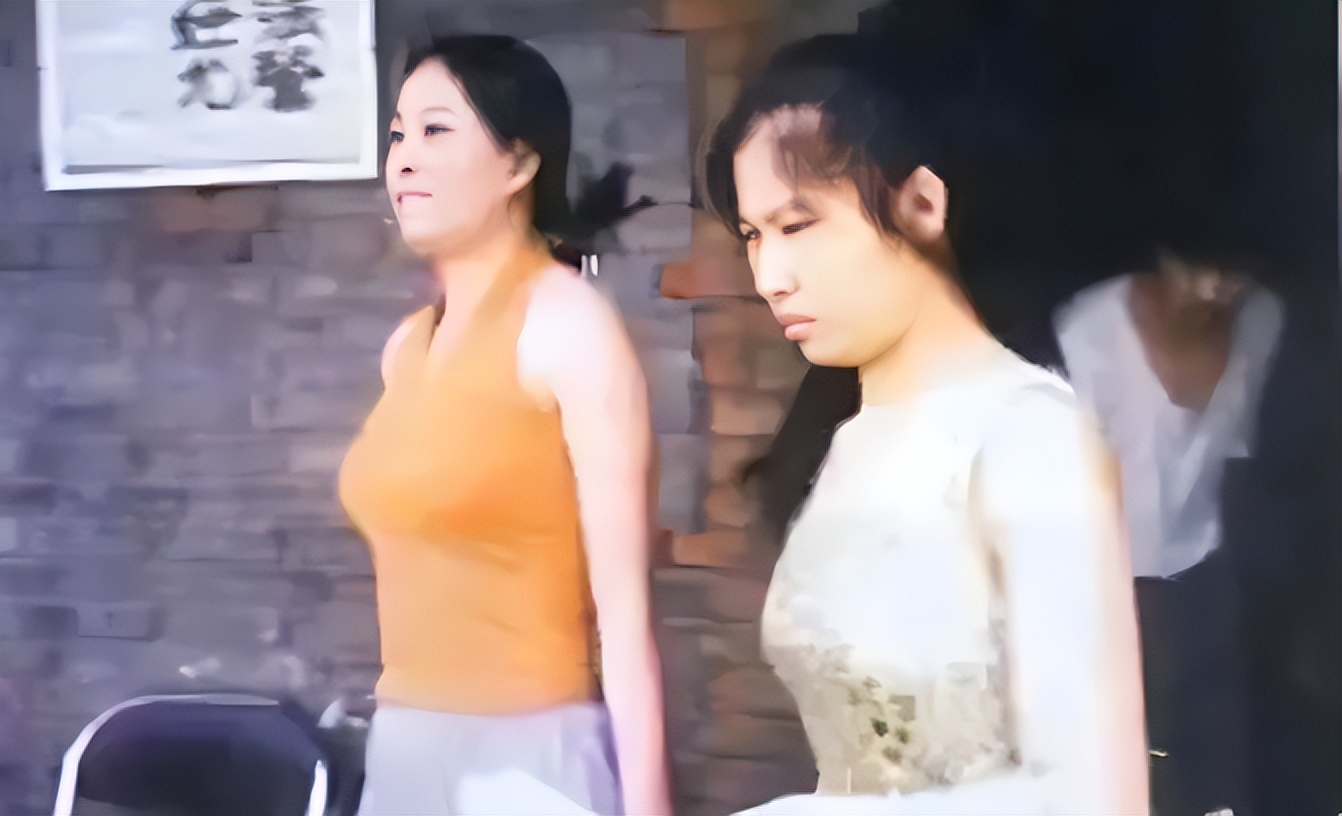 女大学生租别墅做淫窝，2个月接客600次，只服务“高端客户”