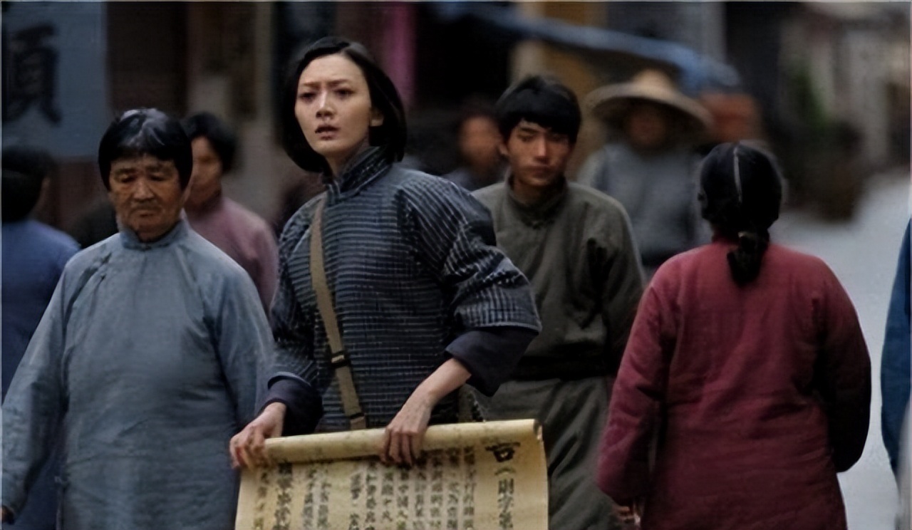 她丈夫牺牲后，毛主席悲伤不已亲写挽联，而她转嫁丈夫兄弟