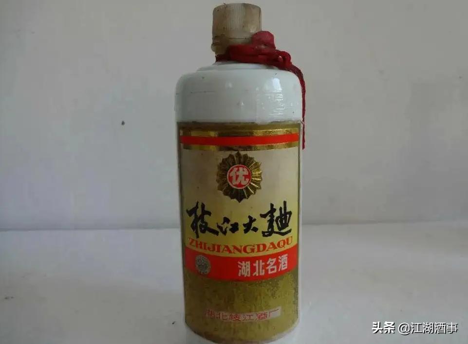 曾被称为华中酒王的枝江大曲，巅峰时期比肩茅五洋，现在沦为配角