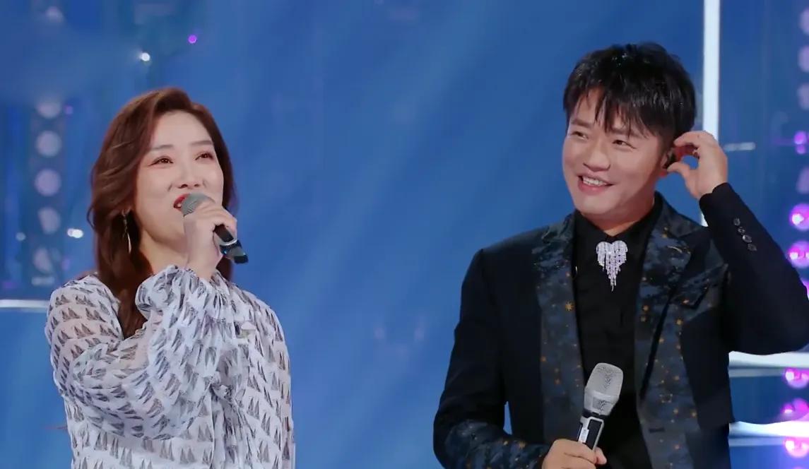 旭日阳刚2017年现状,旭日阳刚对汪峰什么看法