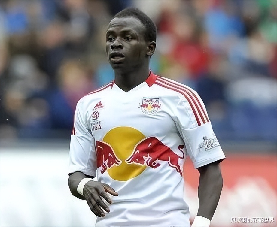 足坛十大黑店交易,足球转会市场再次掀起波澜