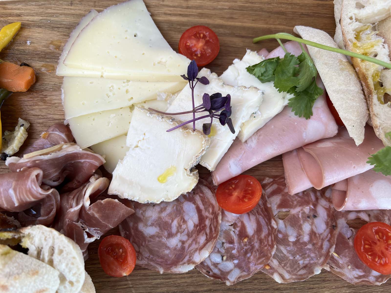 在西班牙或家中尝试的17道西班牙美食