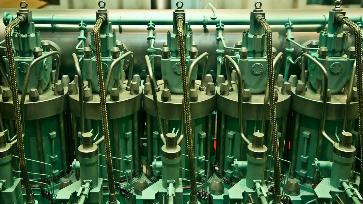 全世界最大的发动机5层楼高,全球最大柴油机多少马力