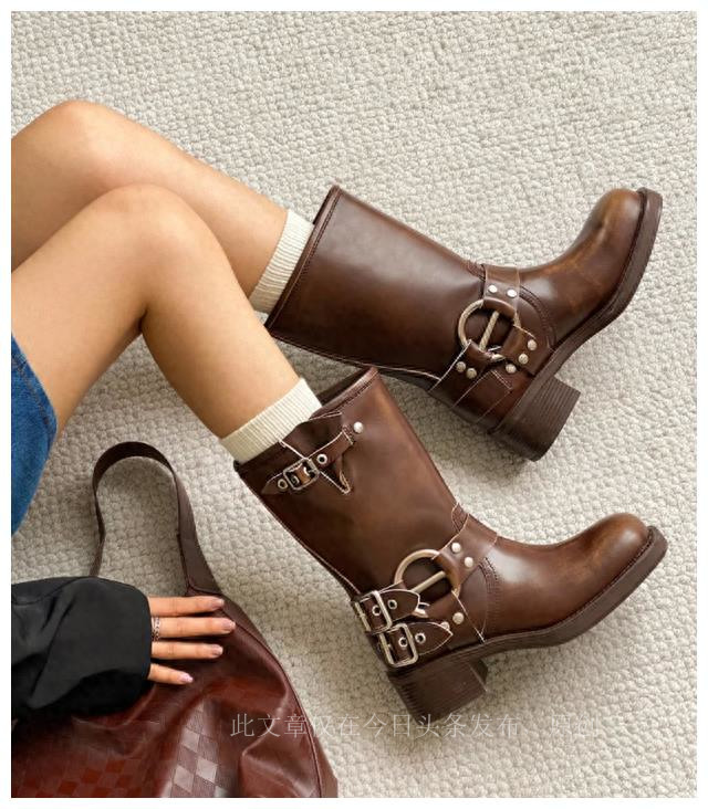 今年流行的美拉德靴子,美拉德低跟裸靴